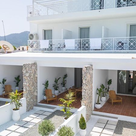 Li Mango Hotell Tigaki Exteriör bild