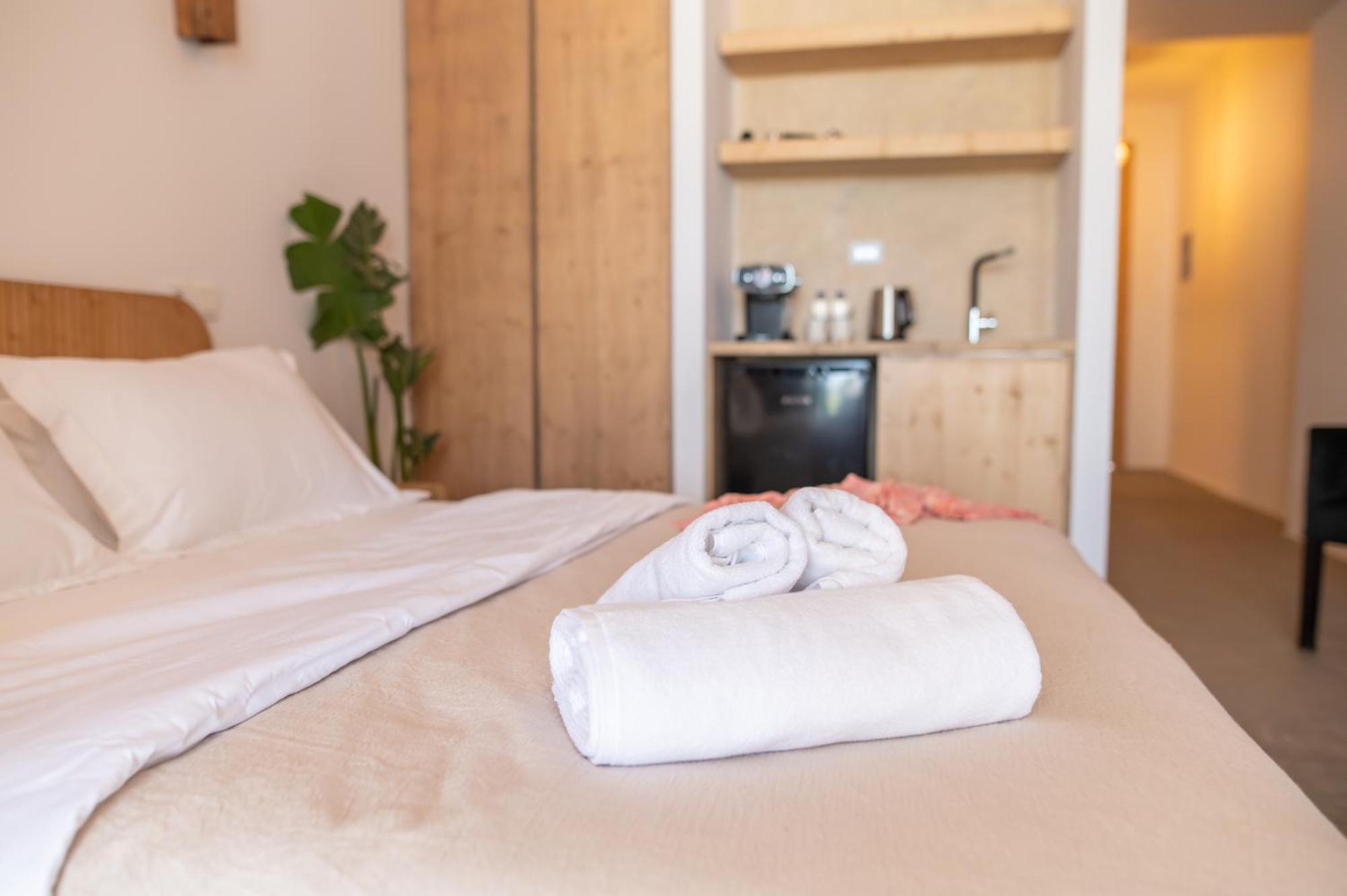 Li Mango Hotell Tigaki Exteriör bild